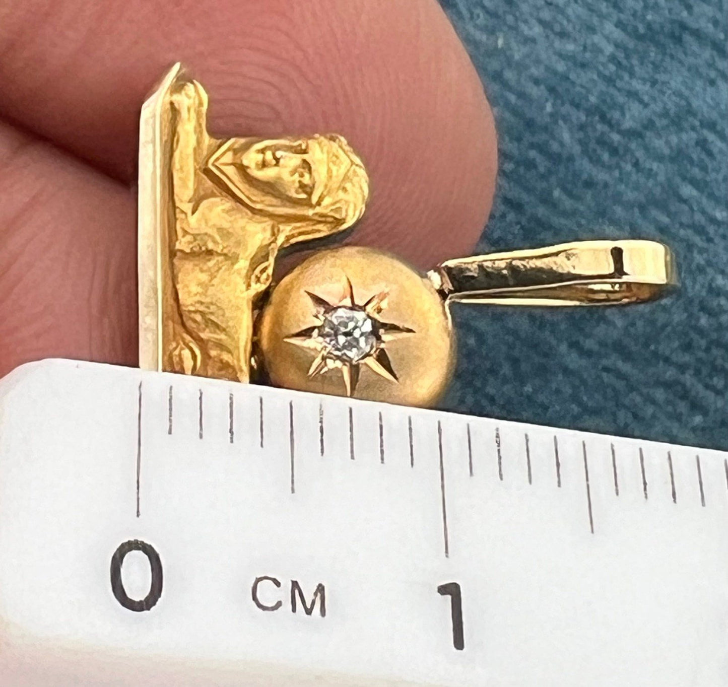 10k Gold Egyptian SPHINX Pendant w Gypsy-Set Diamond *TINY*