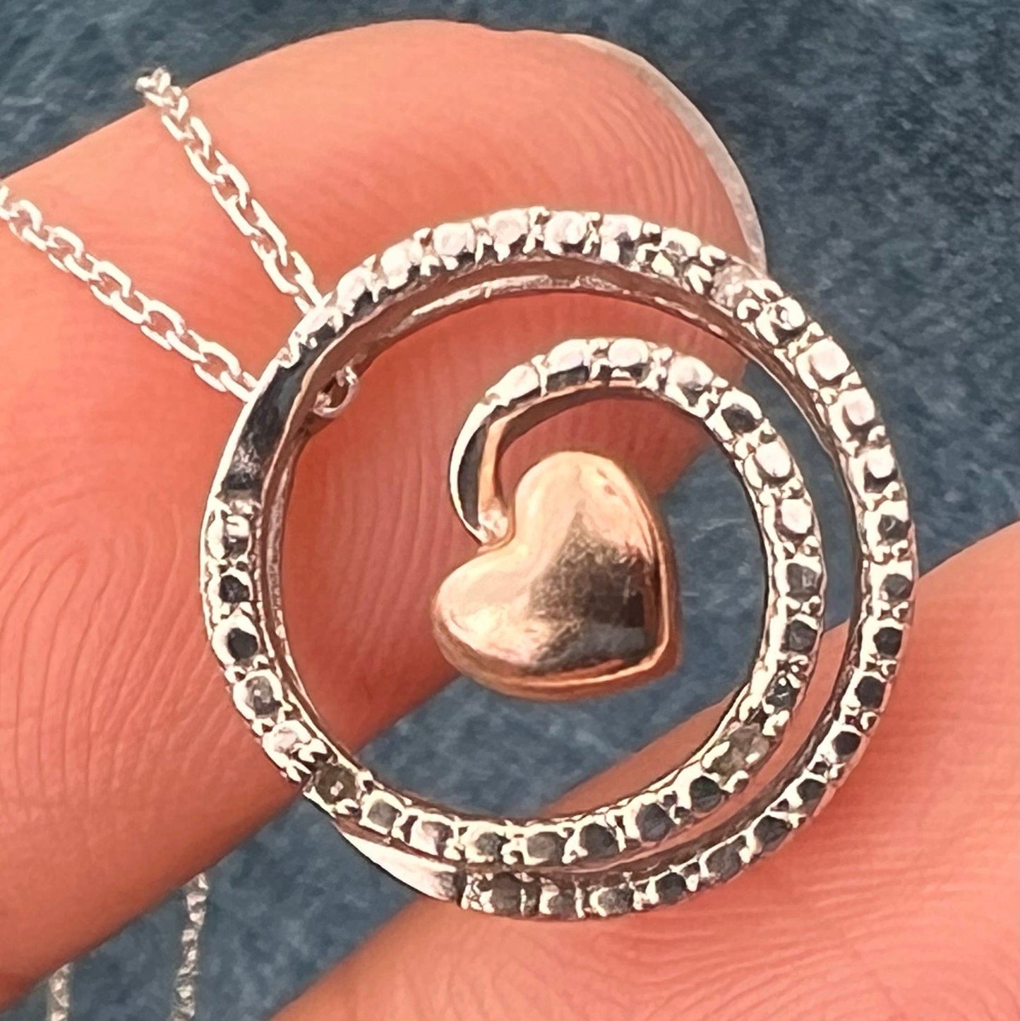 10k Gold Heart in Silver Ocean Wave Circle Pendant. Free Chain "Italy"