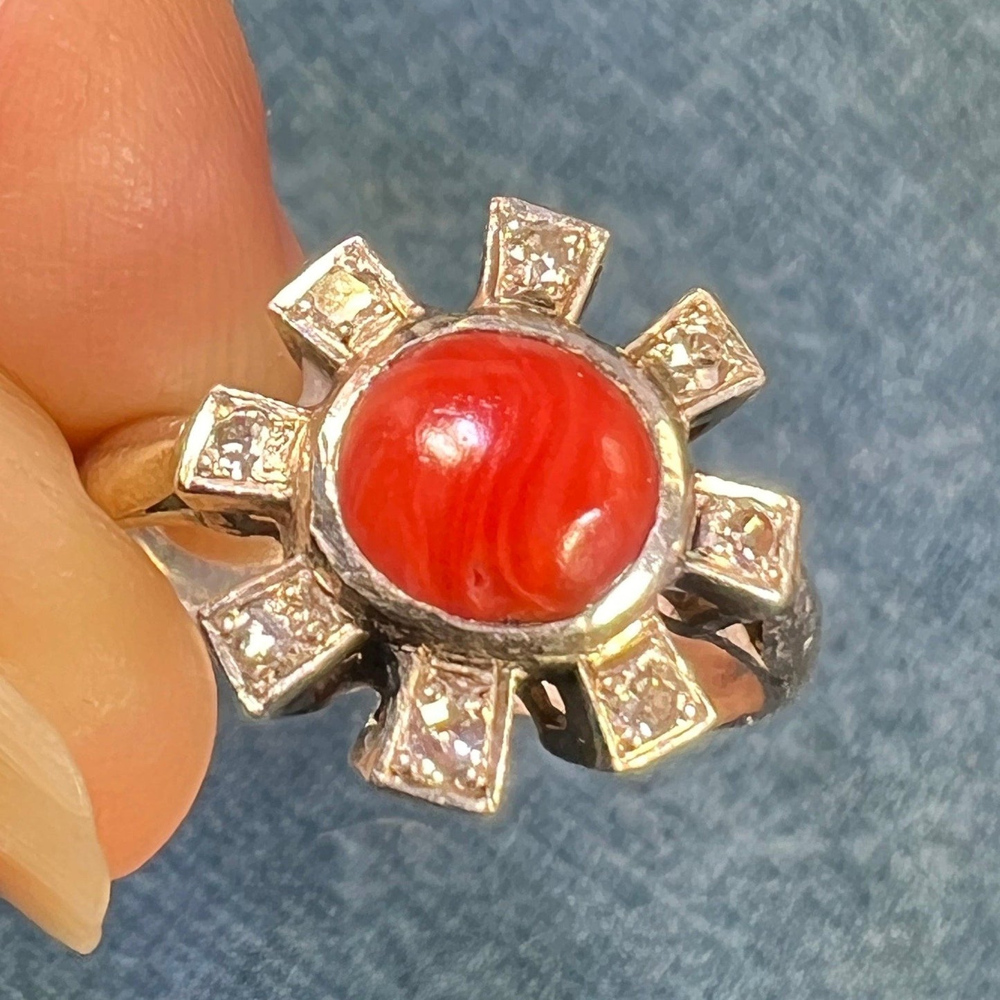 10k White Gold Red Daisy Flower Ring w Rose-Cut Diamond Halo