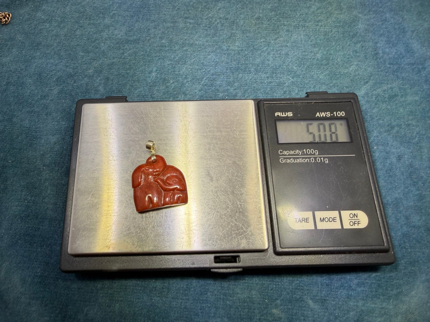 14k Gold Carved Red Jade Mama + Baby ELEPHANTS Pendant. 1.1" + 5g