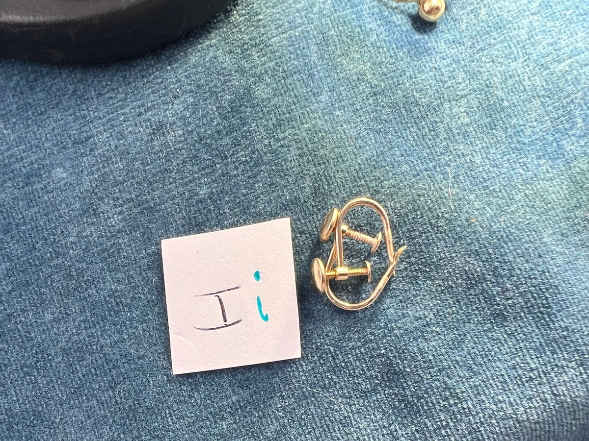 14k Yellow Gold 0.93 grams. 80% SCRAP Price - I