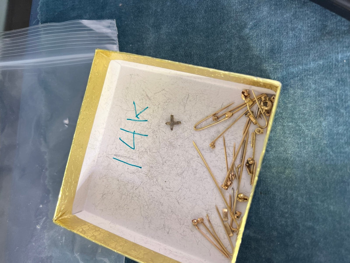 14k Yellow Gold 2 grams. 80% SCRAP Price - H