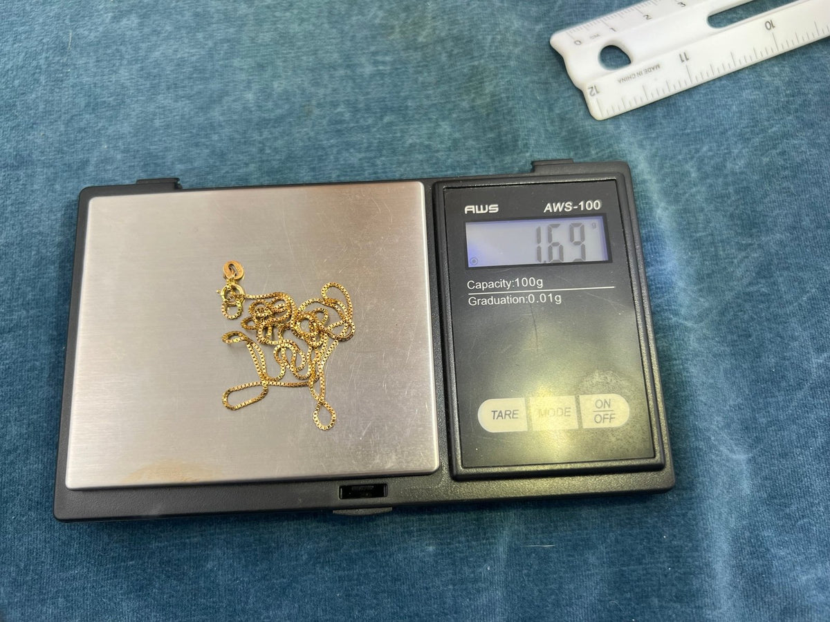 14k Yellow Gold Box Chain. 1.7g + 18" - K