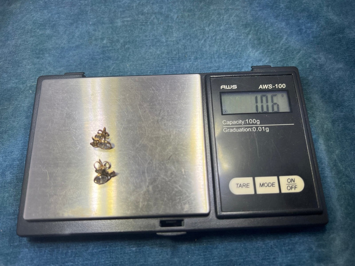 14k Yellow Gold Faux Diamond Minnie Mouse w Bow Earrings