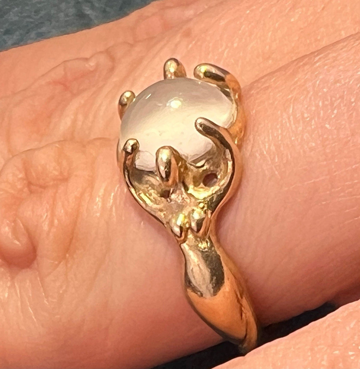 14k Yellow Gold Moonstone Ring w 2 Mermaids Goddesses *Video*