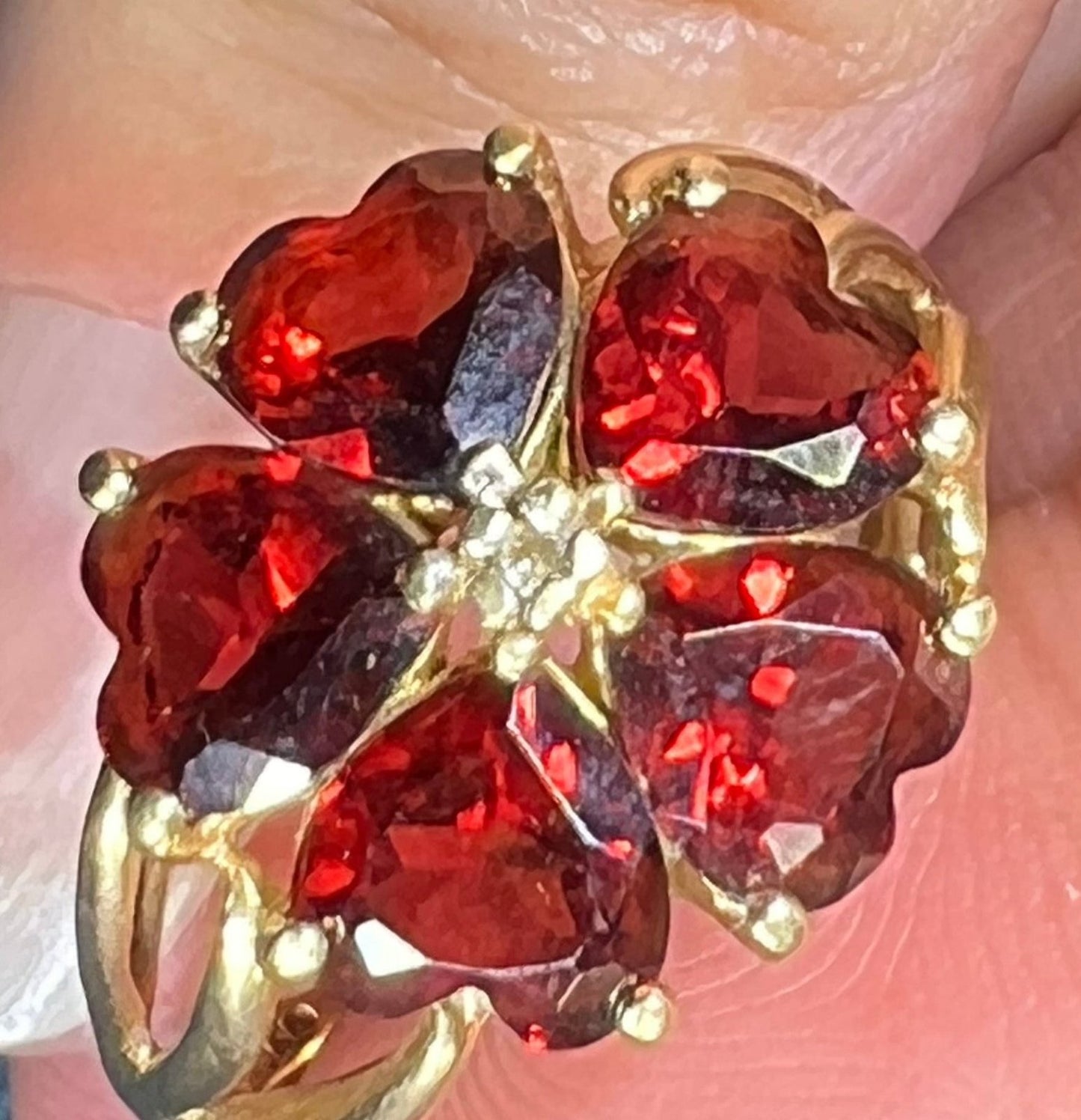 14k Yellow Gold Red Garnet Hearts Flower Ring. Romantic!