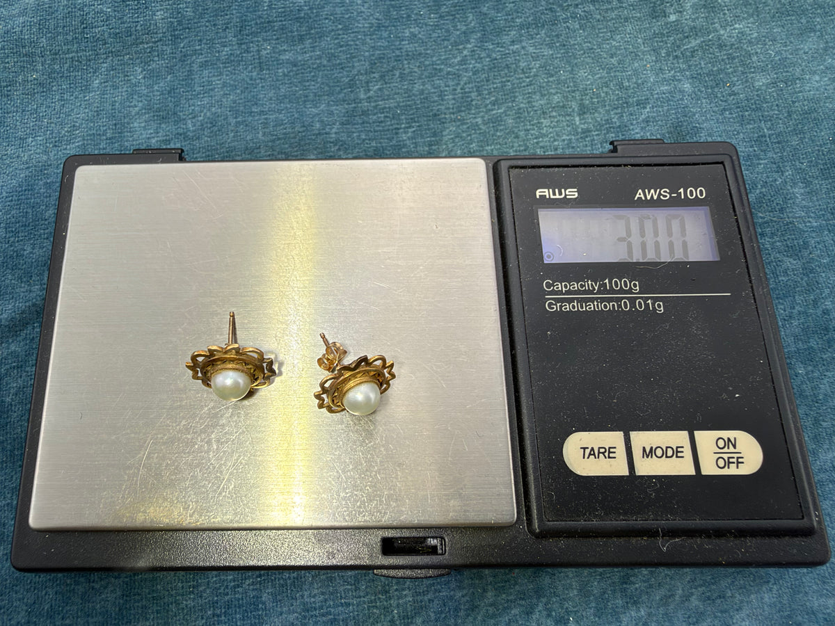 14k Yellow Rose Gold Pearl Earrings. Antique Filigree. 1/2 inch