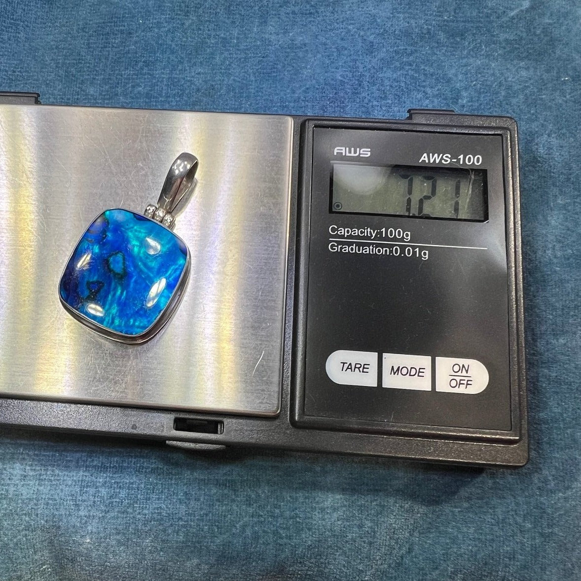 New Zealand Blue Paua Shell Pendant in Silver. Seashell Abalone *Video*