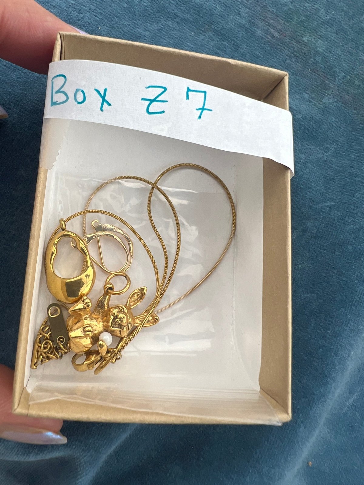 UNDER COST - Lot of 925 Jewelry - Funny Bunny - Box Z7