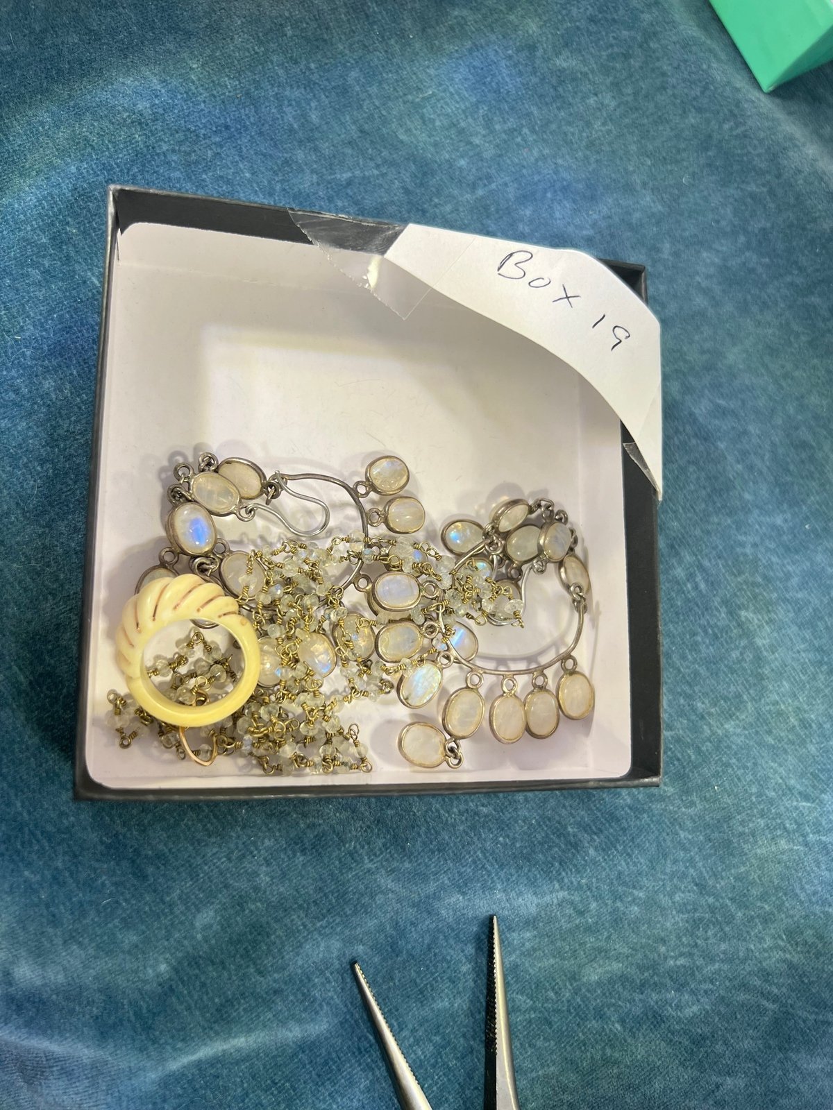 UNDER COST - Lot of 925 Jewelry w 10k Gold Moon Earrings - Box 20