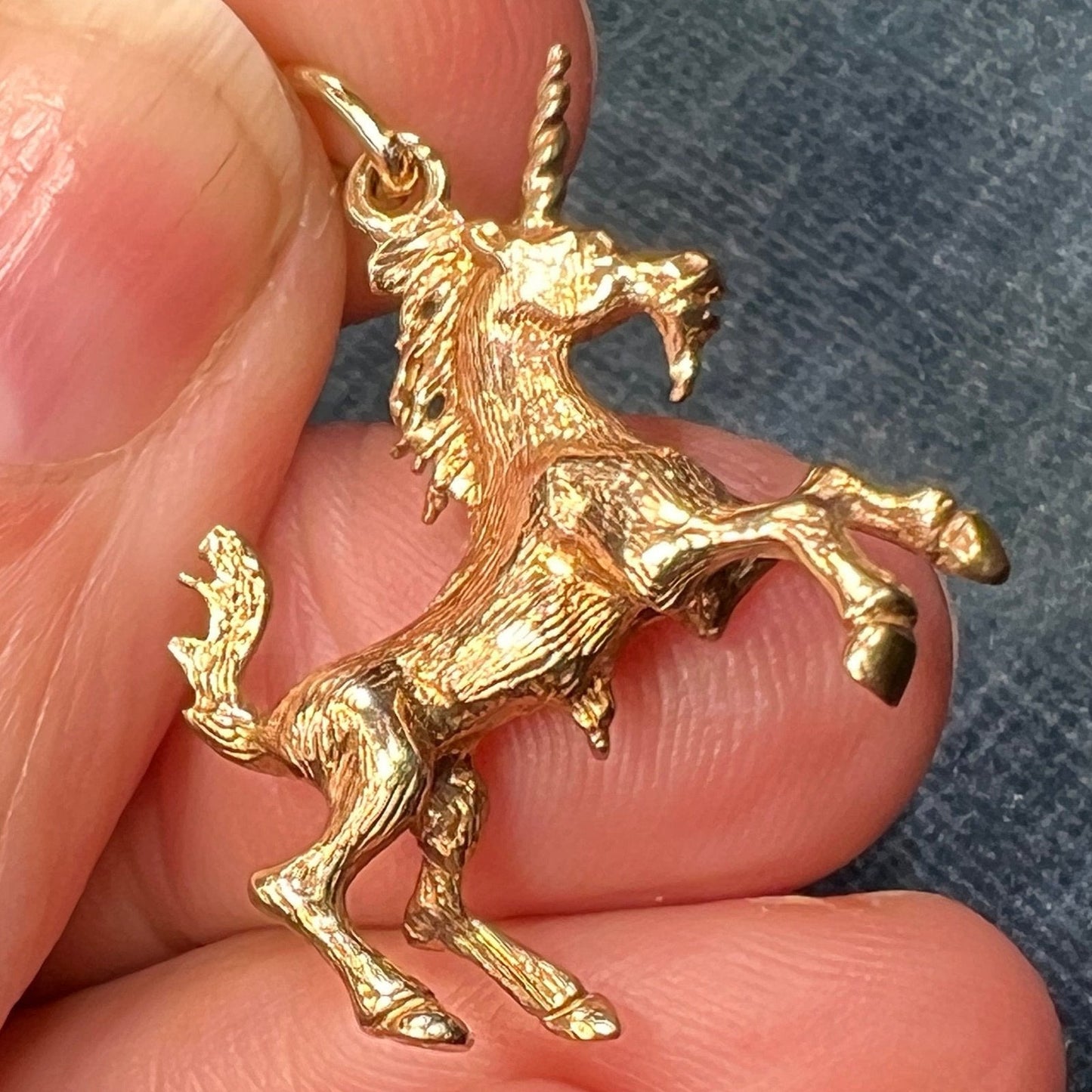 10k Yellow Gold Rearing Unicorn Pendant. 1" + 3.7g