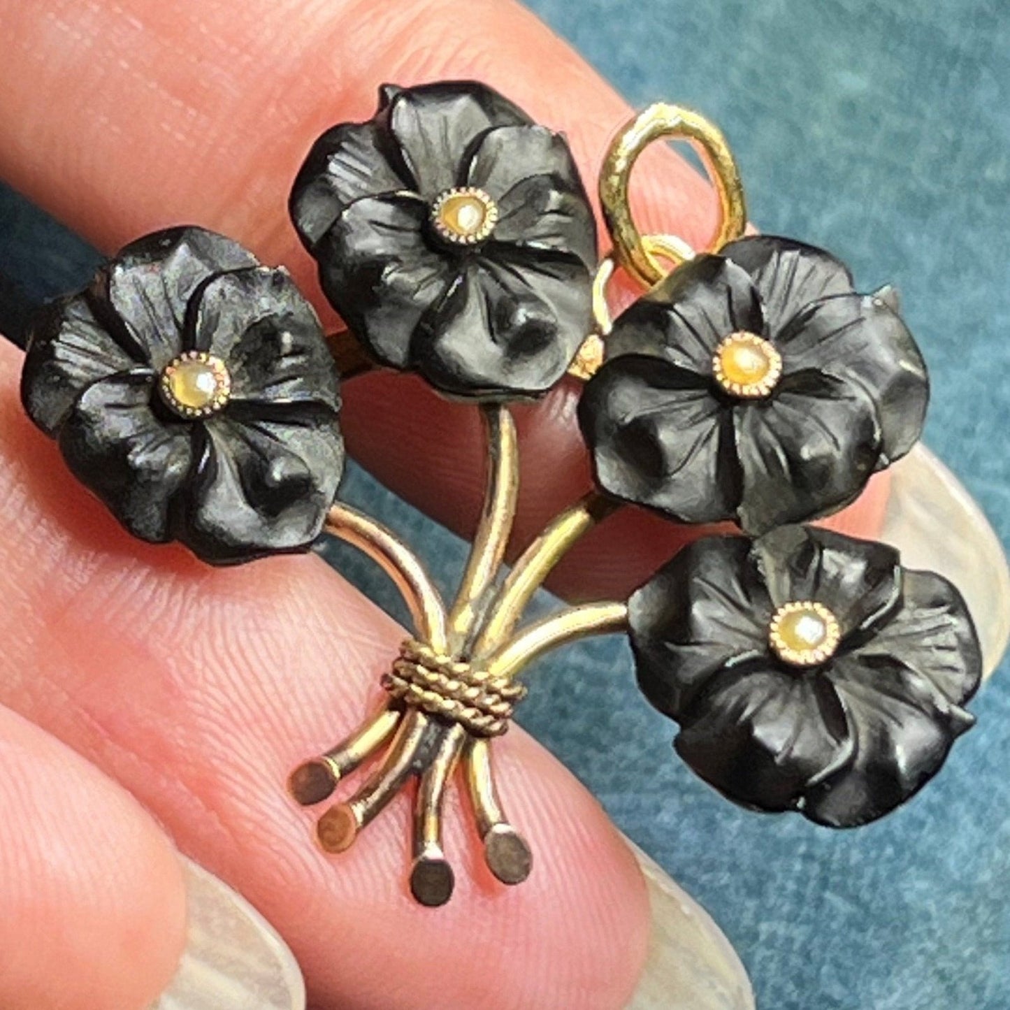 10k Gold Carved Onyx & Pearl Flower Bouquet MOURNING Pendant
