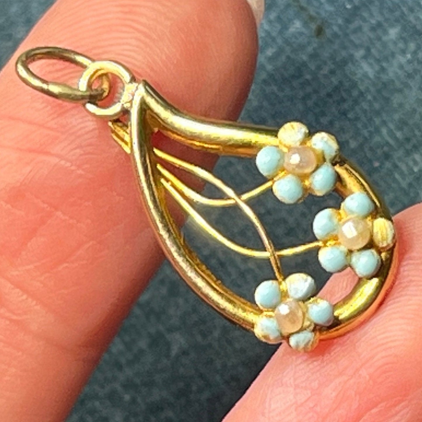 10k Gold Robins Egg Blue Enamel Forget-Me-Not TEARDROP Pendant