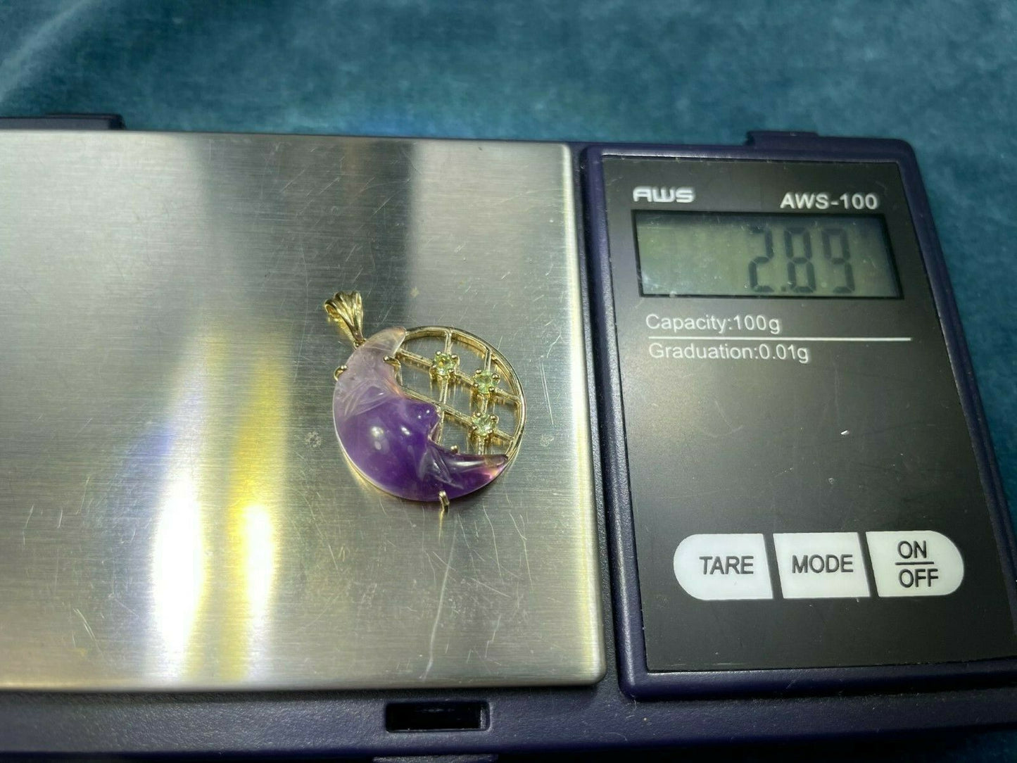 10k Yellow Gold Carved Crescent Amethyst "Man in Moon" Face Pendant_21_249