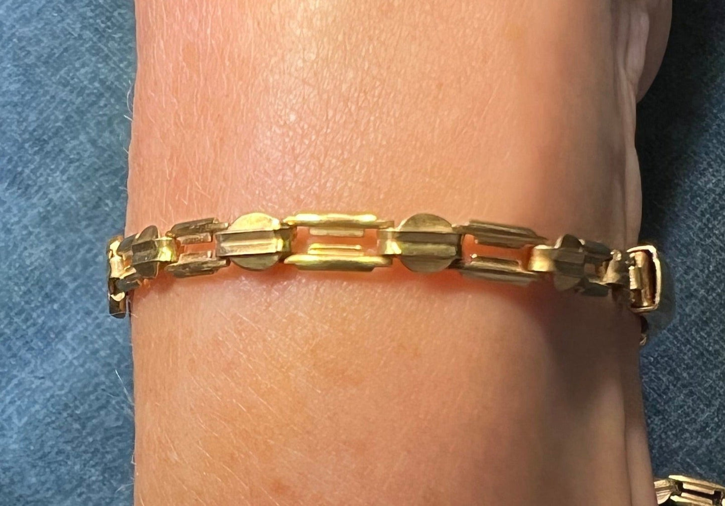 10k Yellow Gold Figaro Chain Bracelet Watch Band. Adjustable Length