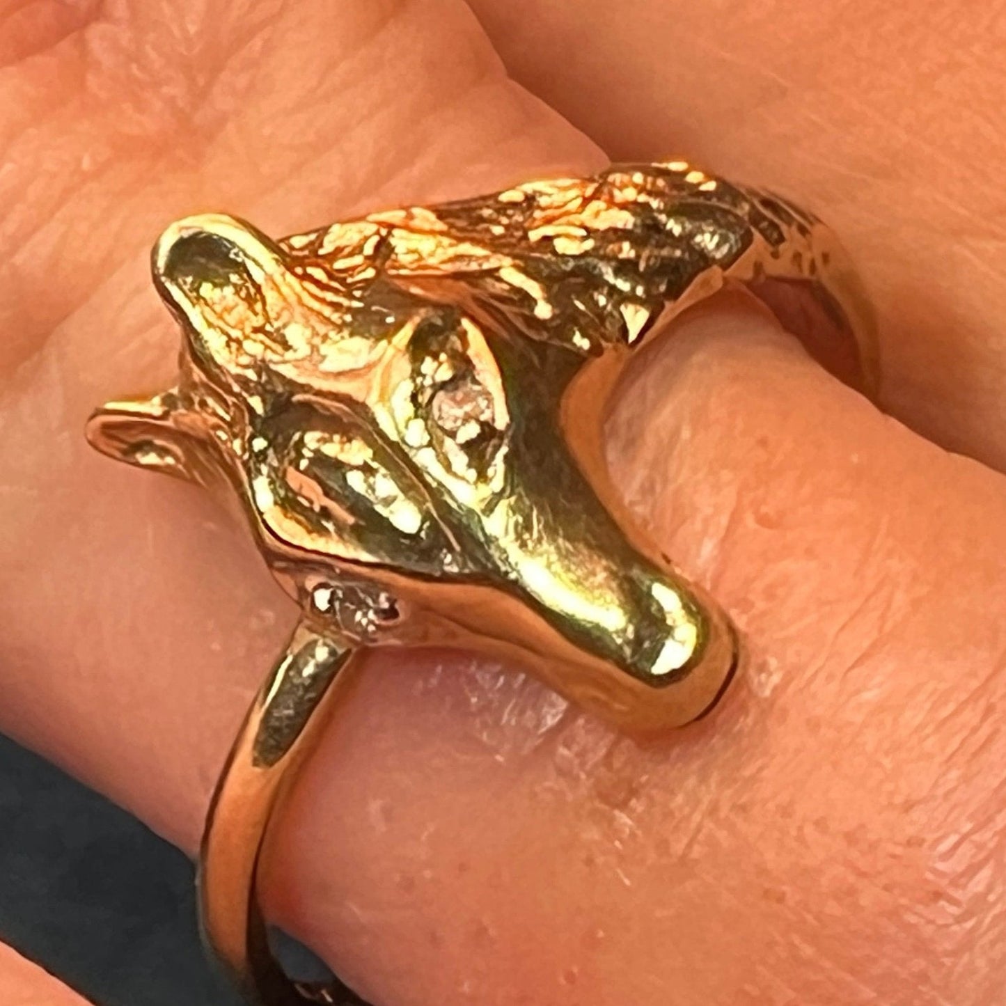 10k Yellow Gold Horse Ring w Diamond Eyes
