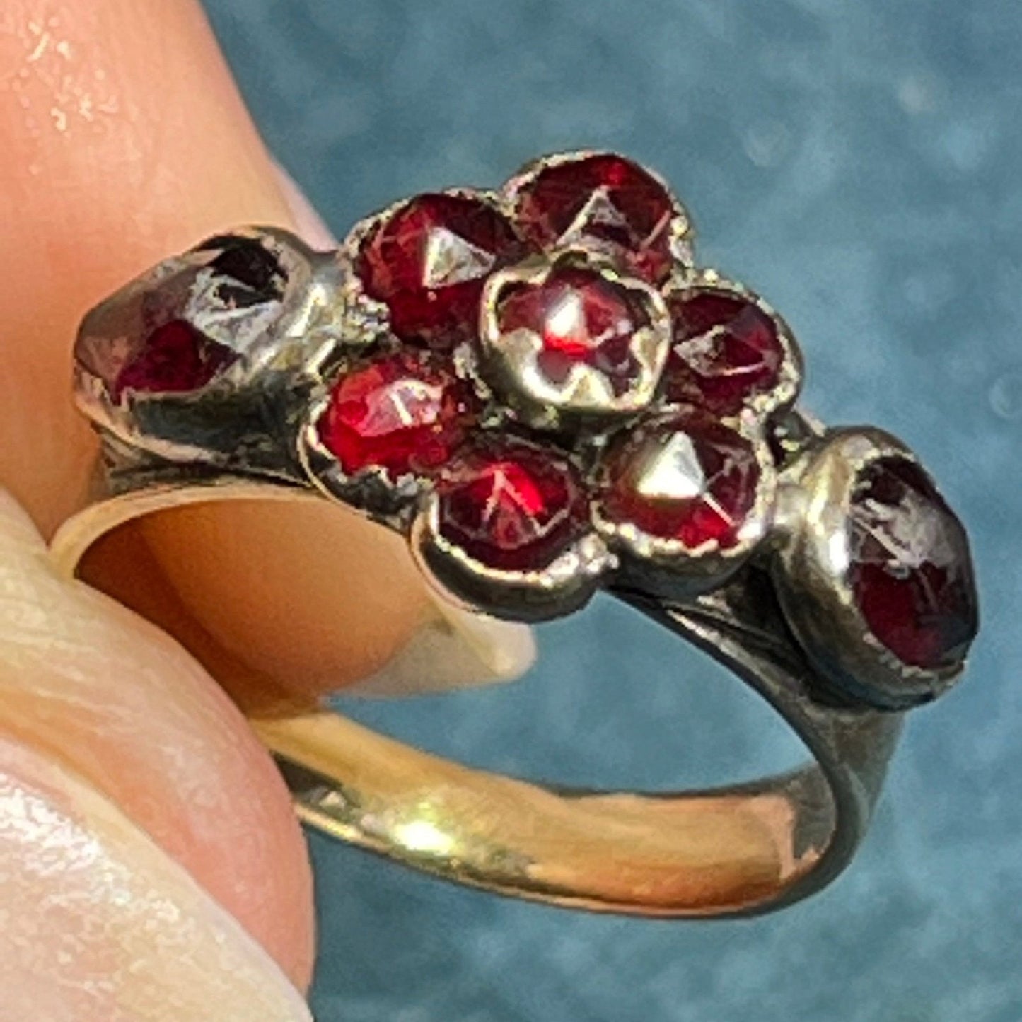 10k Yellow Rose Gold Rose-Cut Garnet Rosette Silver-Top Ring