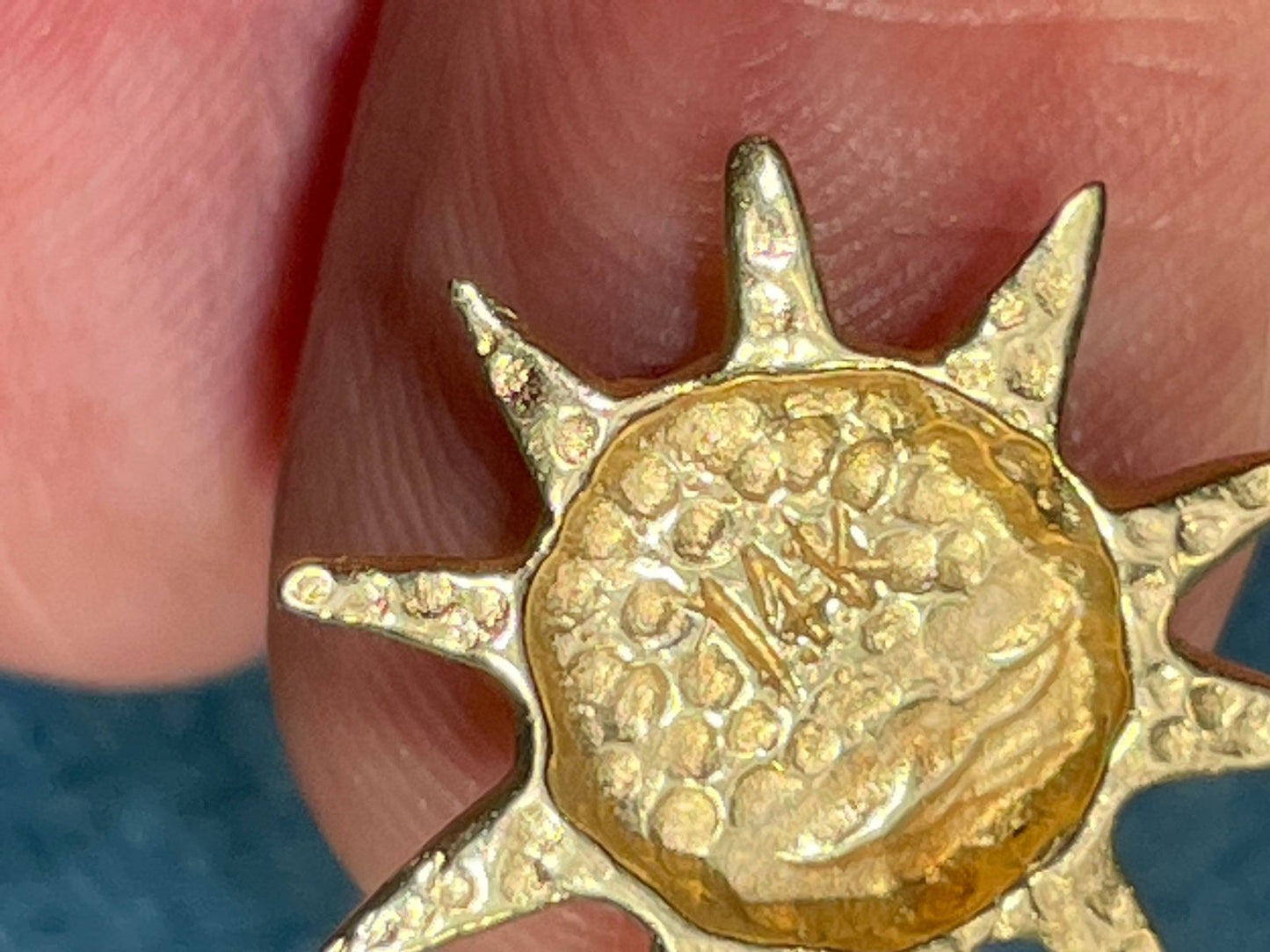 14k Yellow Gold Carved Face Sun Burst Pendant. Attached Bail