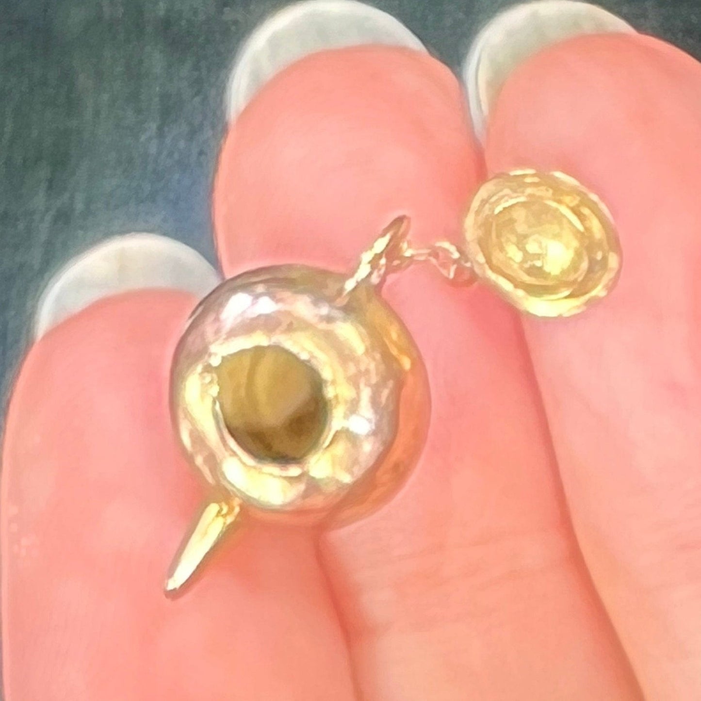 14k Yellow Gold English Teapot "Brown Betty" + Lid Charm Pendant. TINY!!!