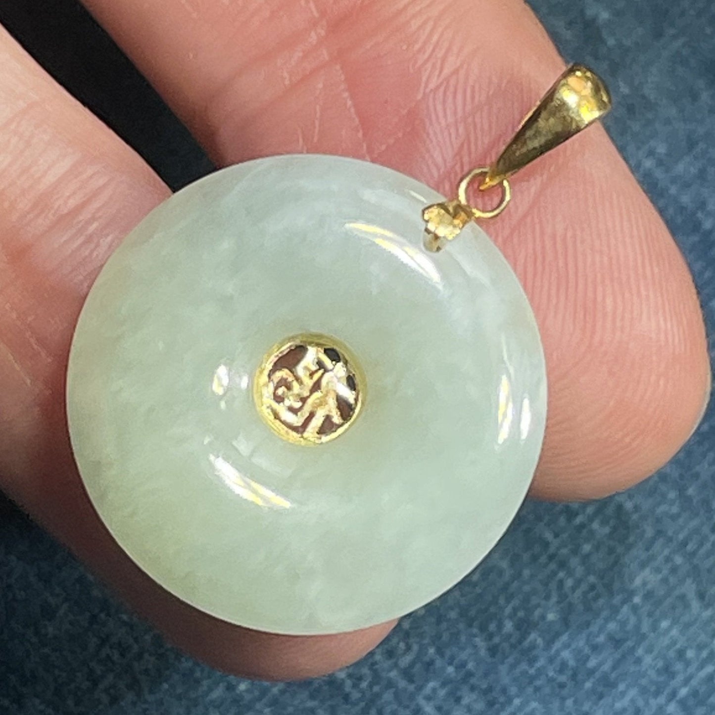 14k Yellow Gold Green Jade Donut Circle Pendant
