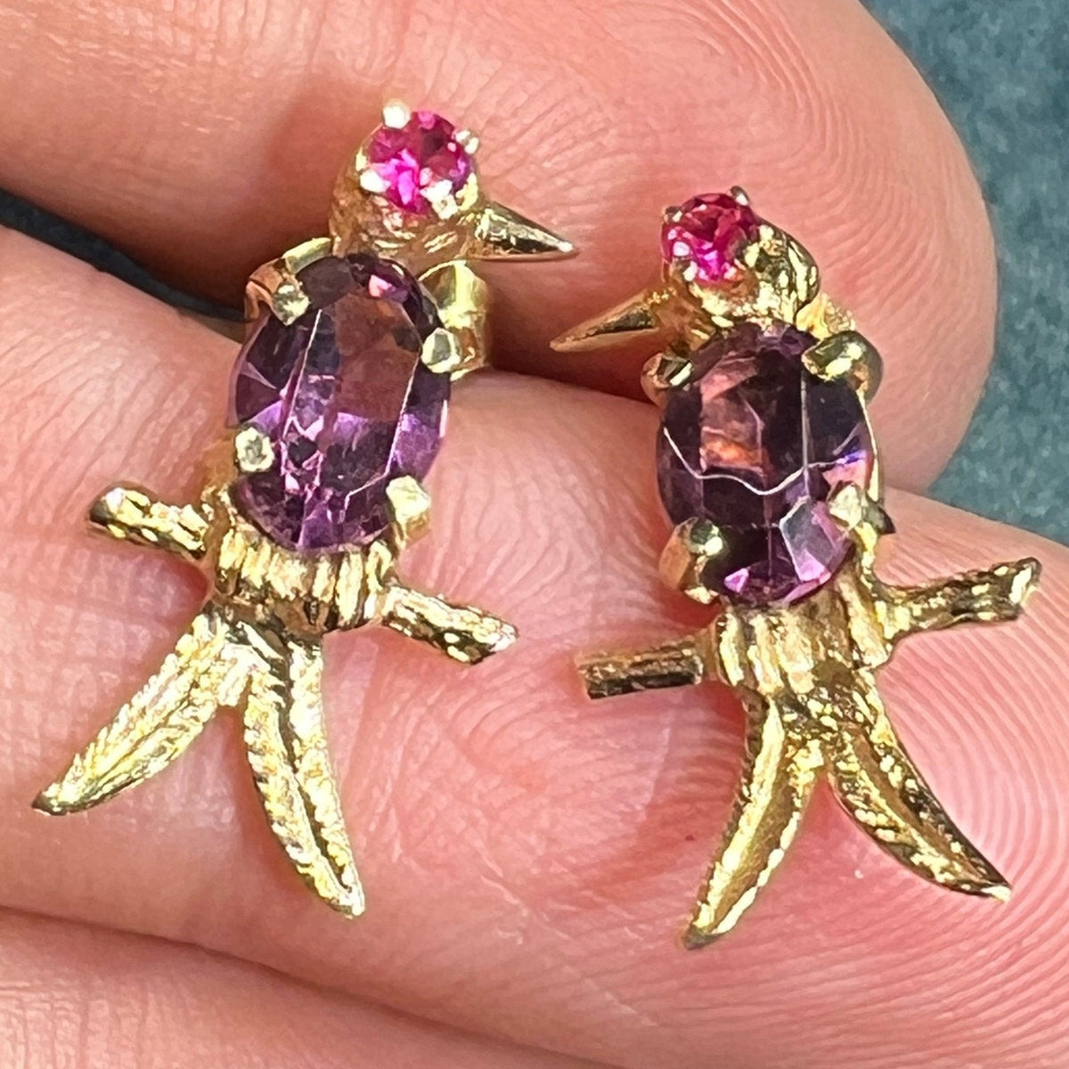 14k Yellow Gold LOVEBIRDS Earrings w Rubies + Amethysts. 3/4"