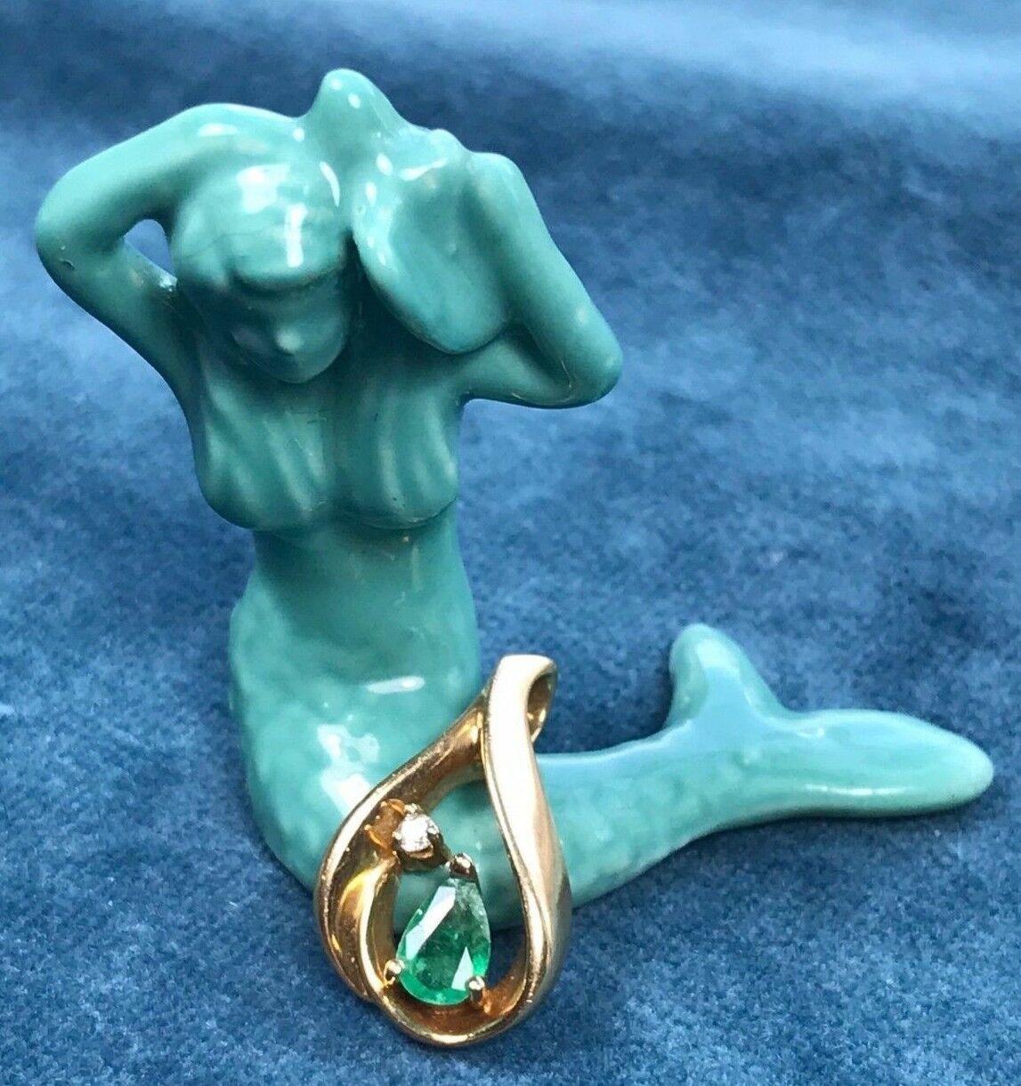 14k Yellow Gold Pendant w Natural Emerald & Diamond. 0.5 Ct Pear Cut-K7L5