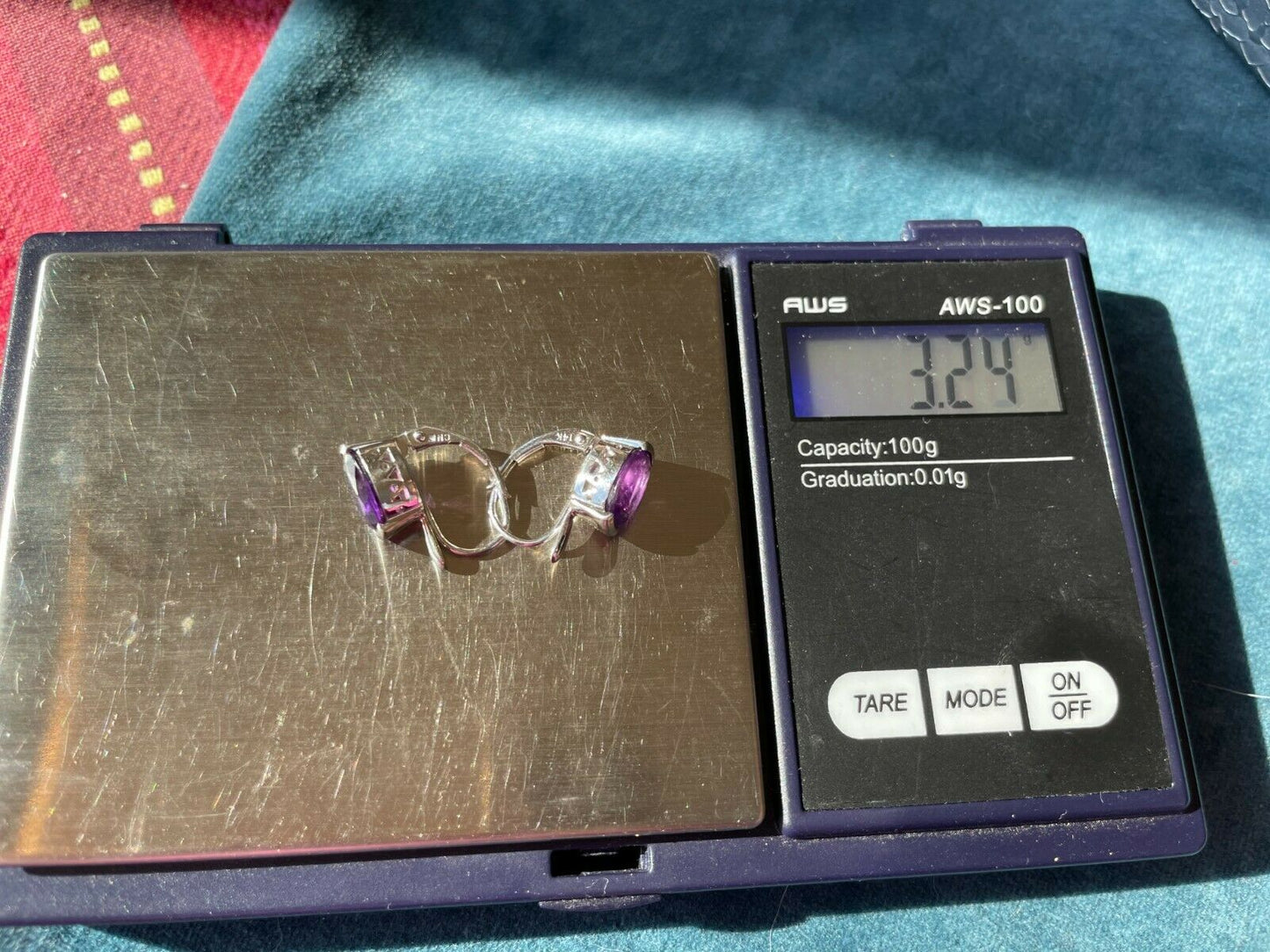 14k White Gold Purple Amethyst Leverback Earrings_b100_19