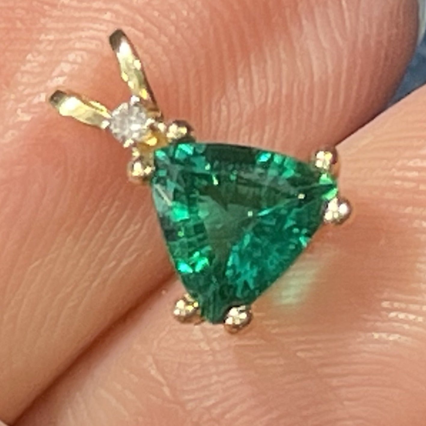 14k Yellow Gold 0.70 Ct. Trillion Green Tourmaline Pendant w Diamond