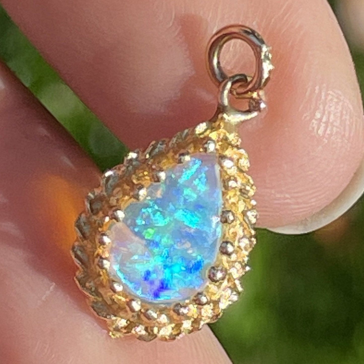 14k Yellow Gold Australian Crystal Teardrop Opal Pendant *VIDEO*