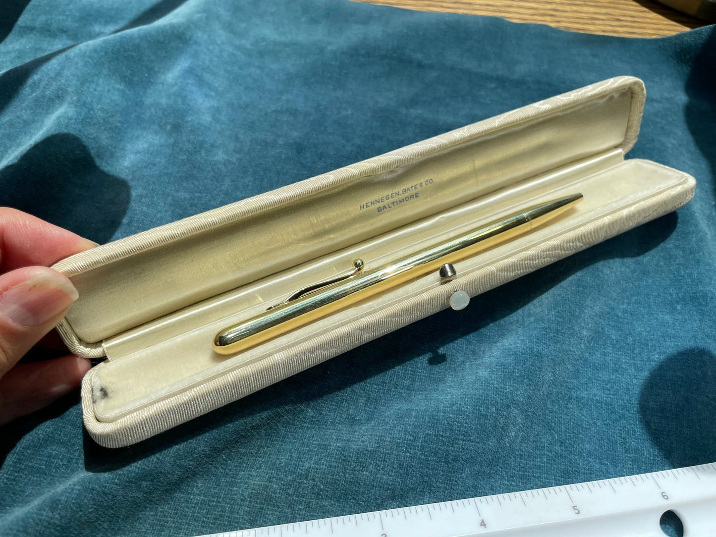14k Yellow Gold Ball Point Pen. Hennegen Bates. 22g. Orig BOX