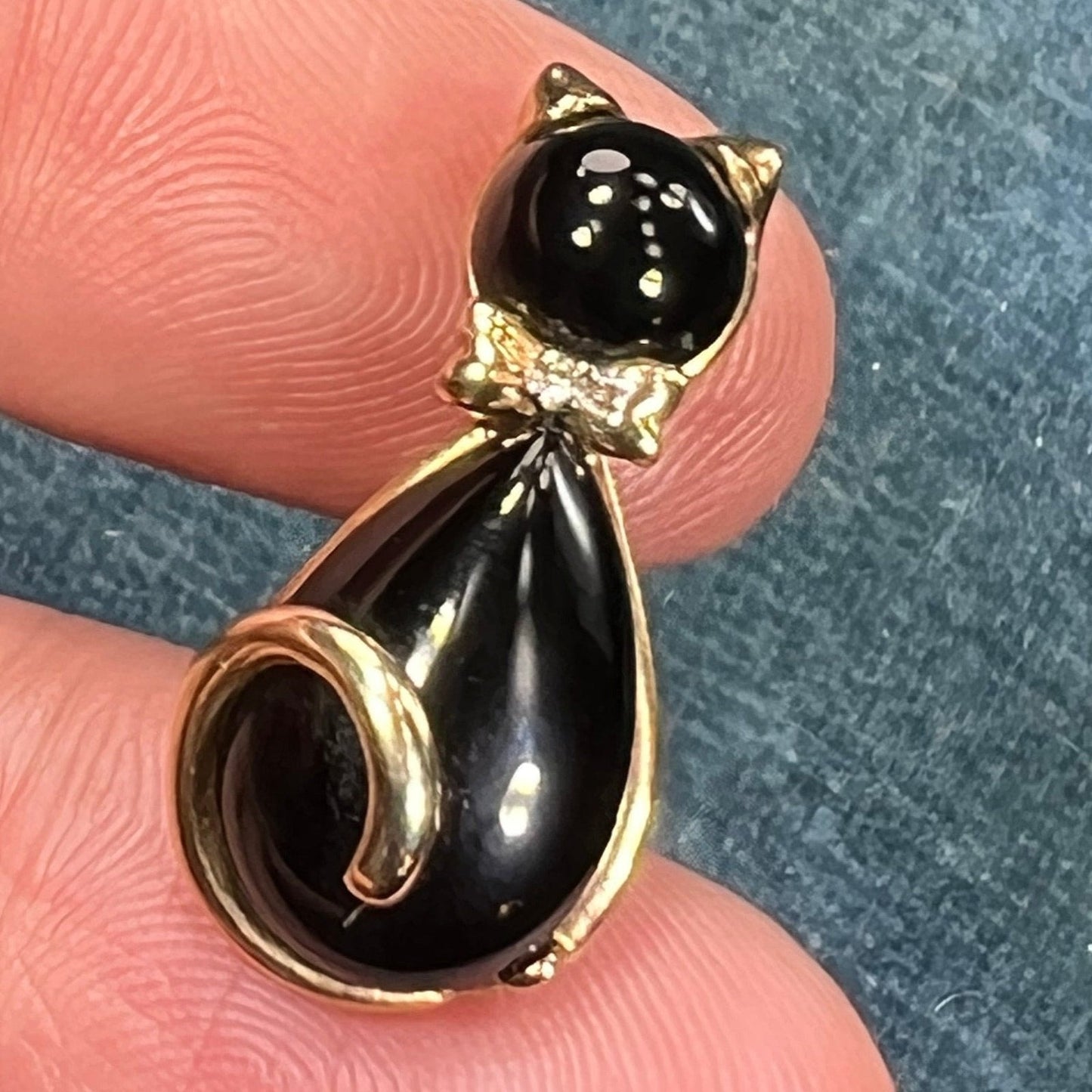 14k Yellow Gold Black Onyx Kitty Cat Pendant w Diamond Collar