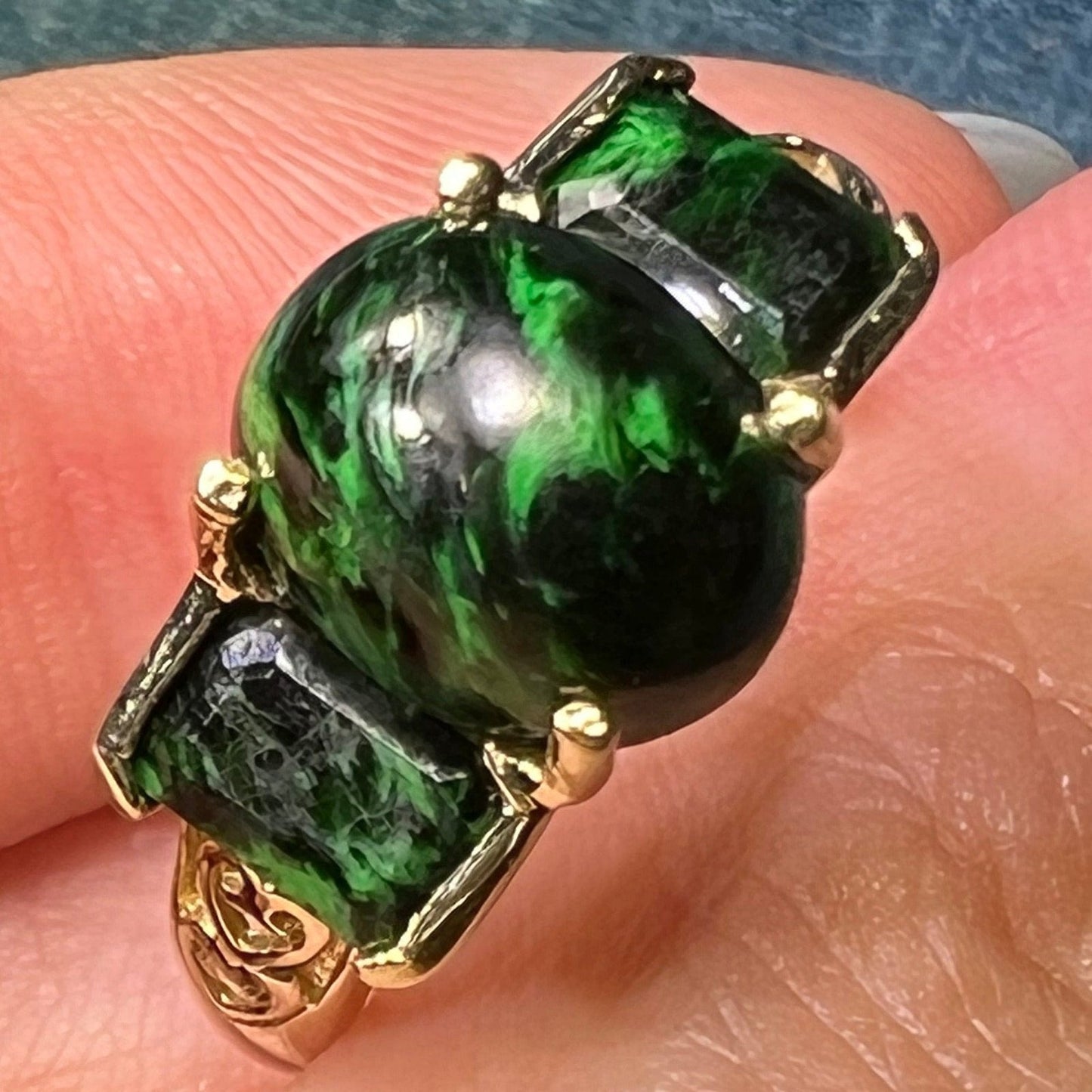 14k Yellow Gold Burmese "Maw Sit Sit" Jade Ring. *Rare*