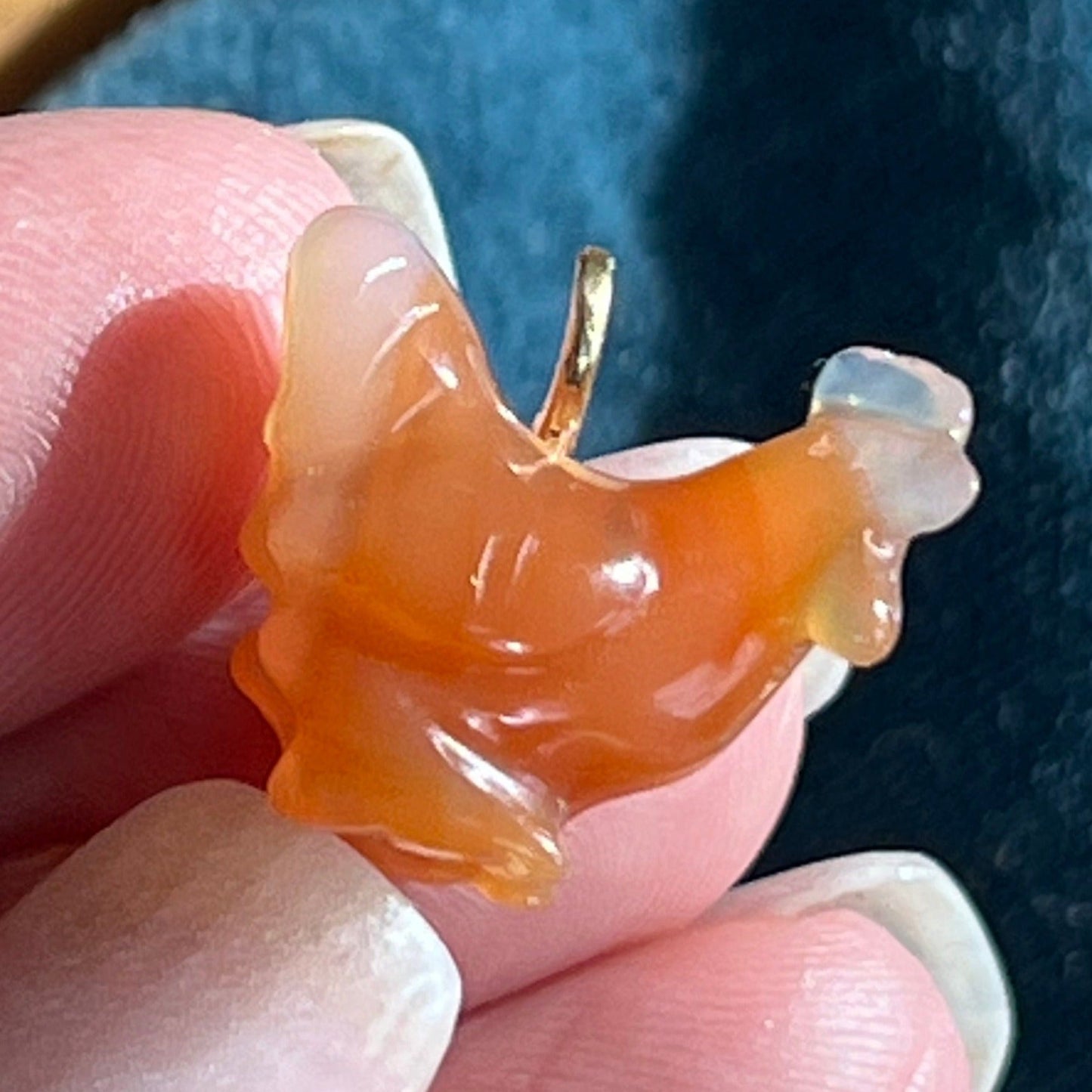 14k Yellow Gold Carved Carnelian Mama Hen Chicken Pendant. Antique