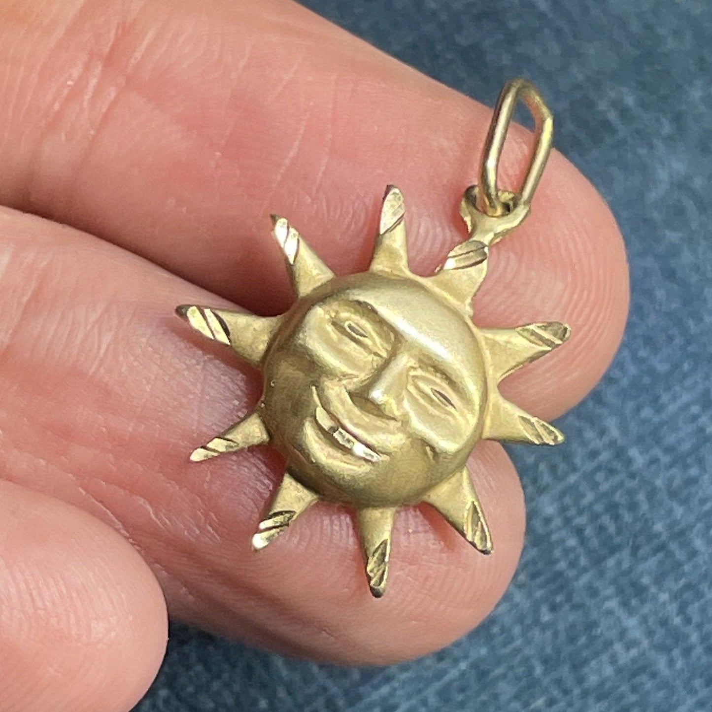 14k Yellow Gold Carved Face Sun Burst Pendant. Jump Ring Bail