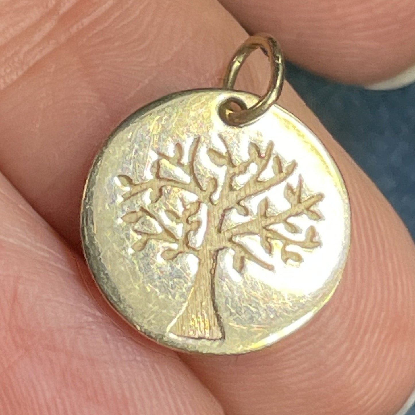 14k Yellow Gold Engraved TREE Disc Pendant