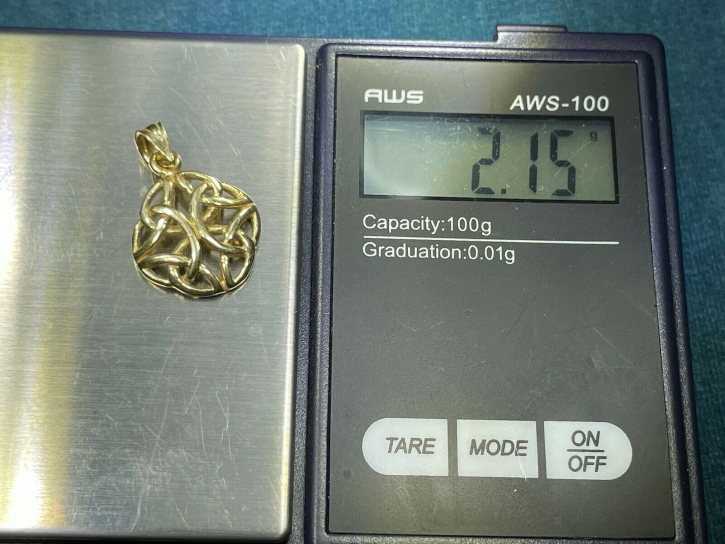 14k Yellow Gold Irish Celtic Love Knot Pendant. Intricate. *21_286*