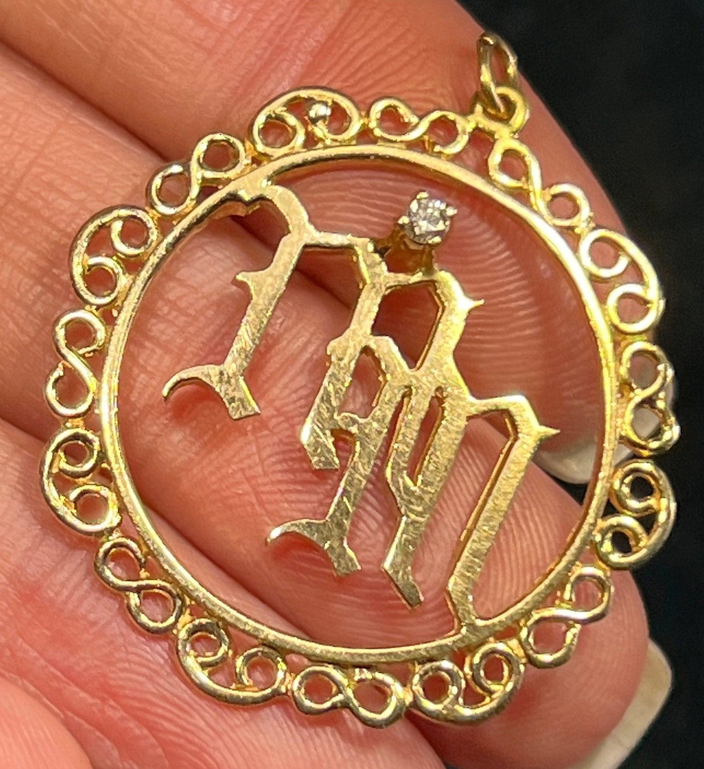 14k Yellow Gold Medallion Pendant w Diamond. "M M" Initials