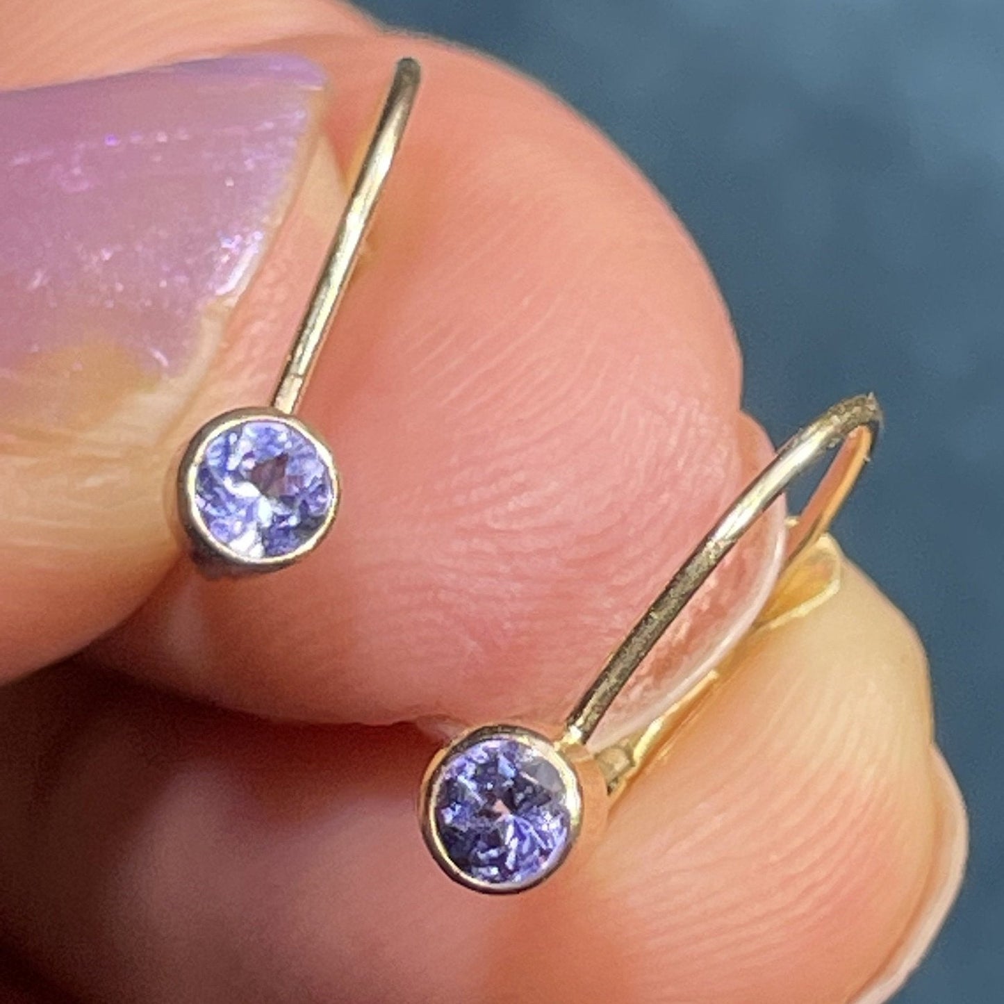 14k Yellow Gold PERIWINKLE Tanzanite Leverback Earrings. TINY!