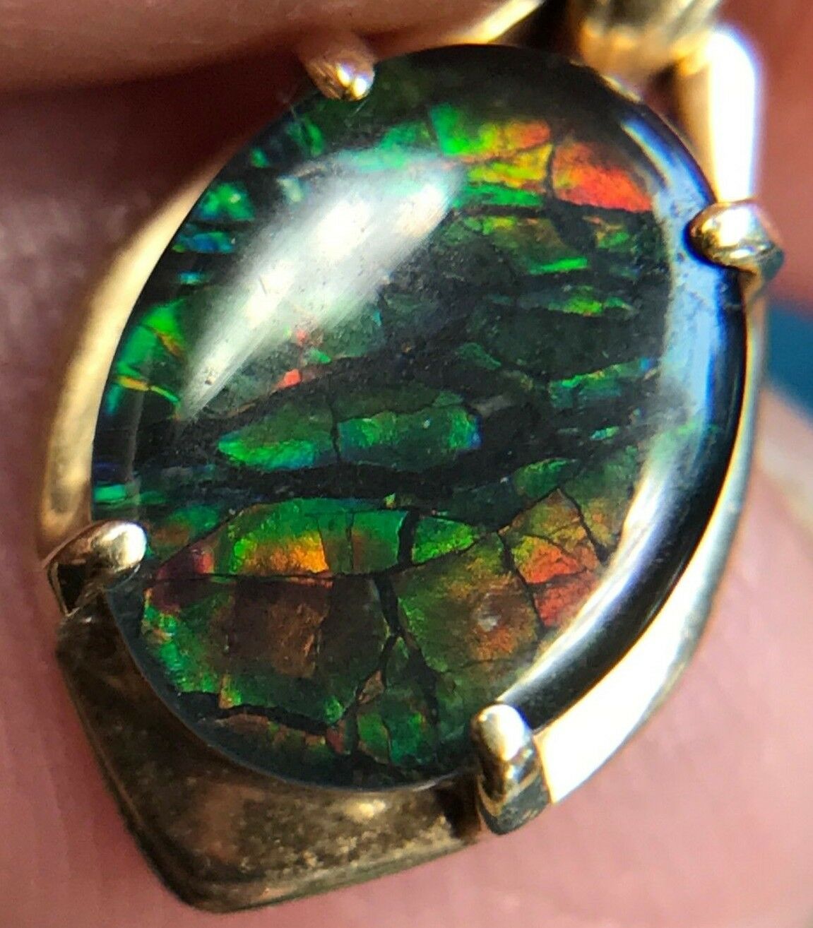 14k Yellow Gold Pendant w Ammolite Fossil. Rainbow Colors-K7L80J