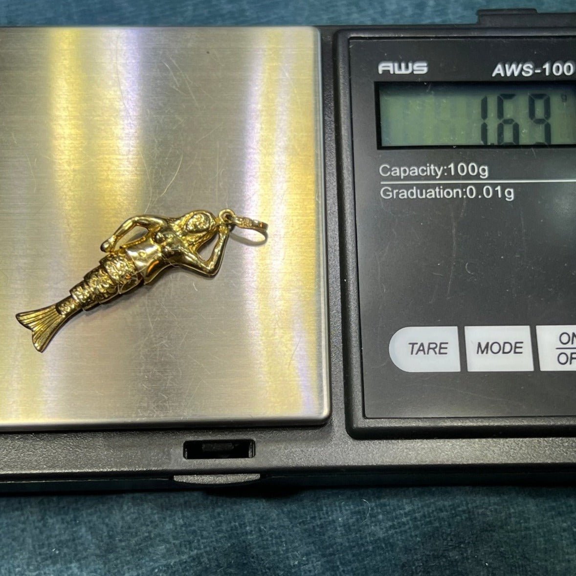 18k Gold Jointed Mermaid Pendant. Articulated Tail. 1.5"