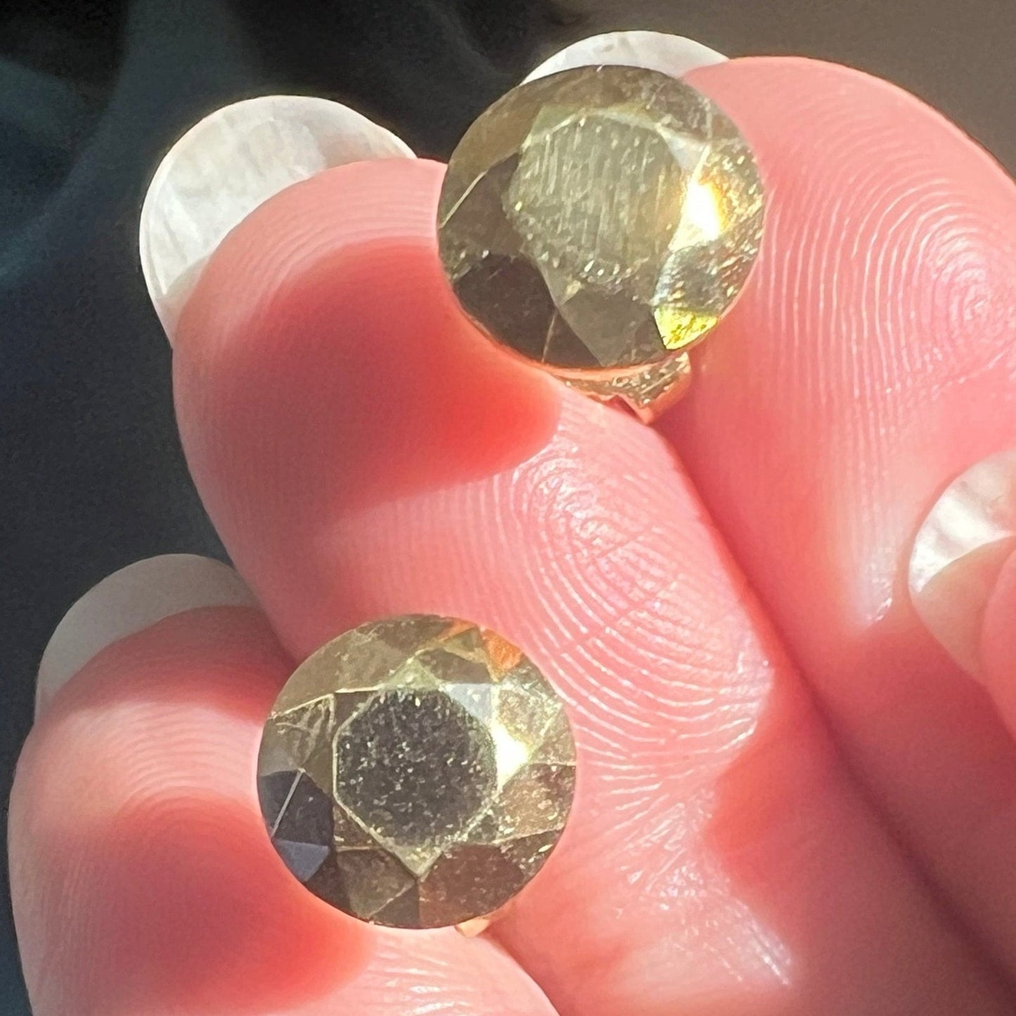 18k Yellow Gold "2 Carat" Faceted Round Stud Earrings. Classic!