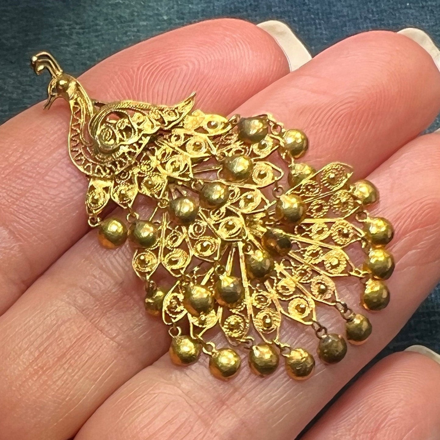 18k Yellow Gold 3-Tiered Articulated Peacock Pendant. Large 2"
