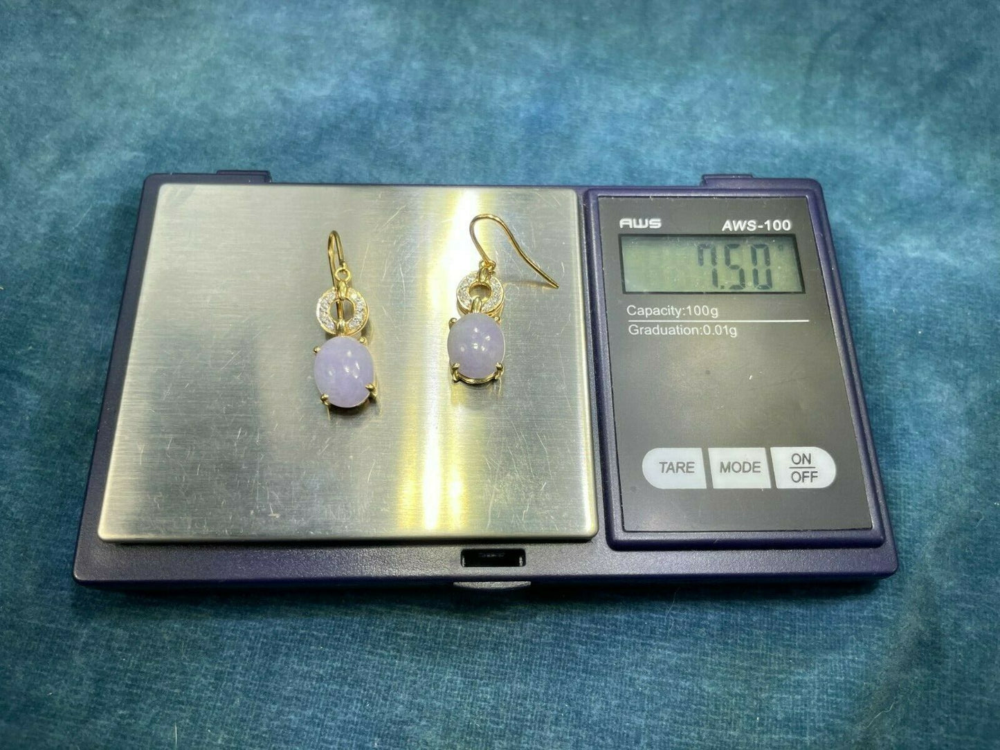 18k Yellow Gold Lavender Jade & Diamond Dangle Earrings. 1.25" and 7.5g