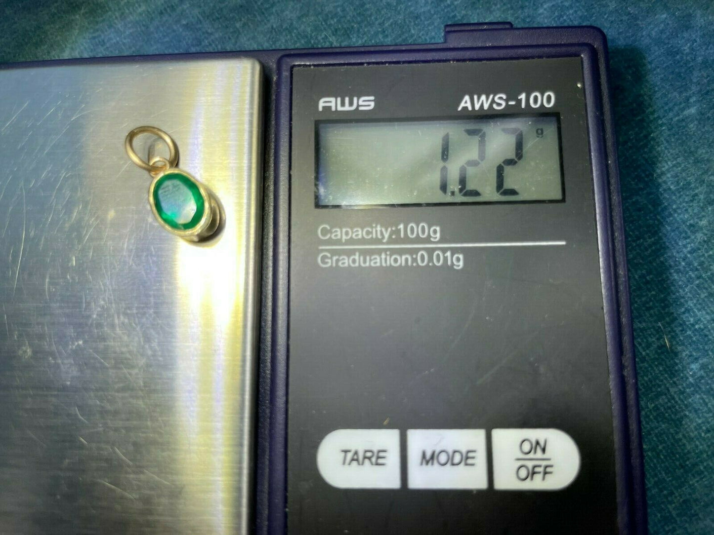 18k Yellow Gold Oval 1.75 Carat Emerald Pendant. Bezel-Set