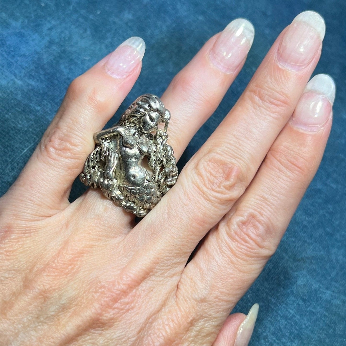 Antique Mermaid Ring in Silver Metal. Large 1.25" 31g