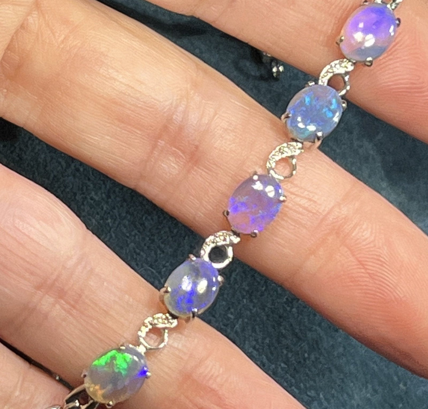 Australian 5 TCW Lavender Jelly Opal Bracelet in 925. **VIDEO"