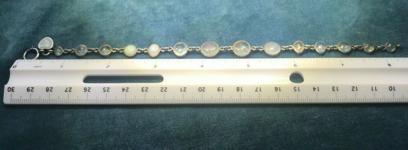 Australian Jelly Opal Bracelet in 925. 8 g. **VIDEO""