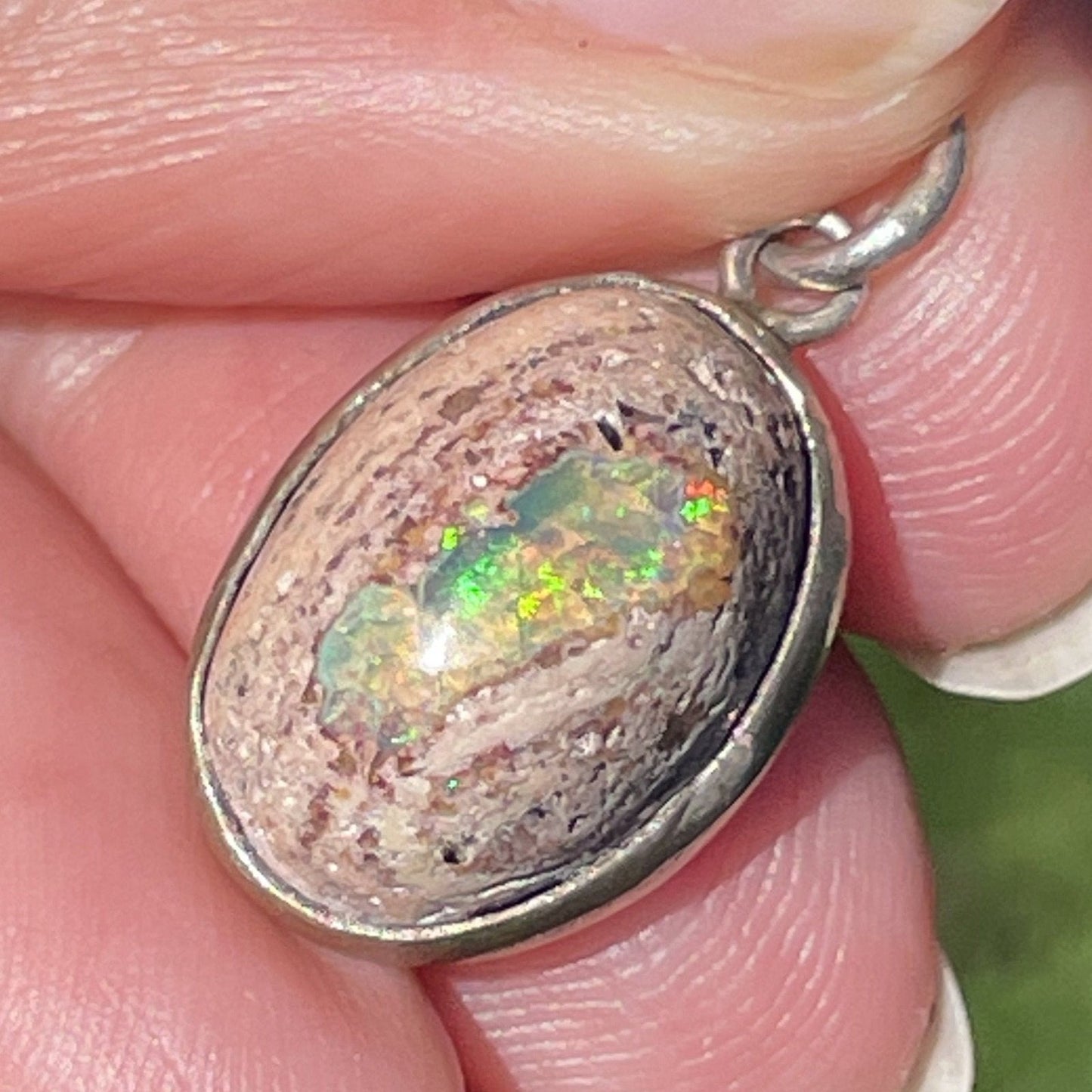 Mexican Jelly Boulder Cantera Opal Pendant in 925. NEON ***VIDEO**