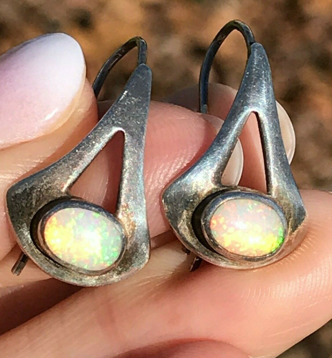 Sterling Silver Australian Belo Lab Opal Dangle Earrings**VIDEO***_ts40_20