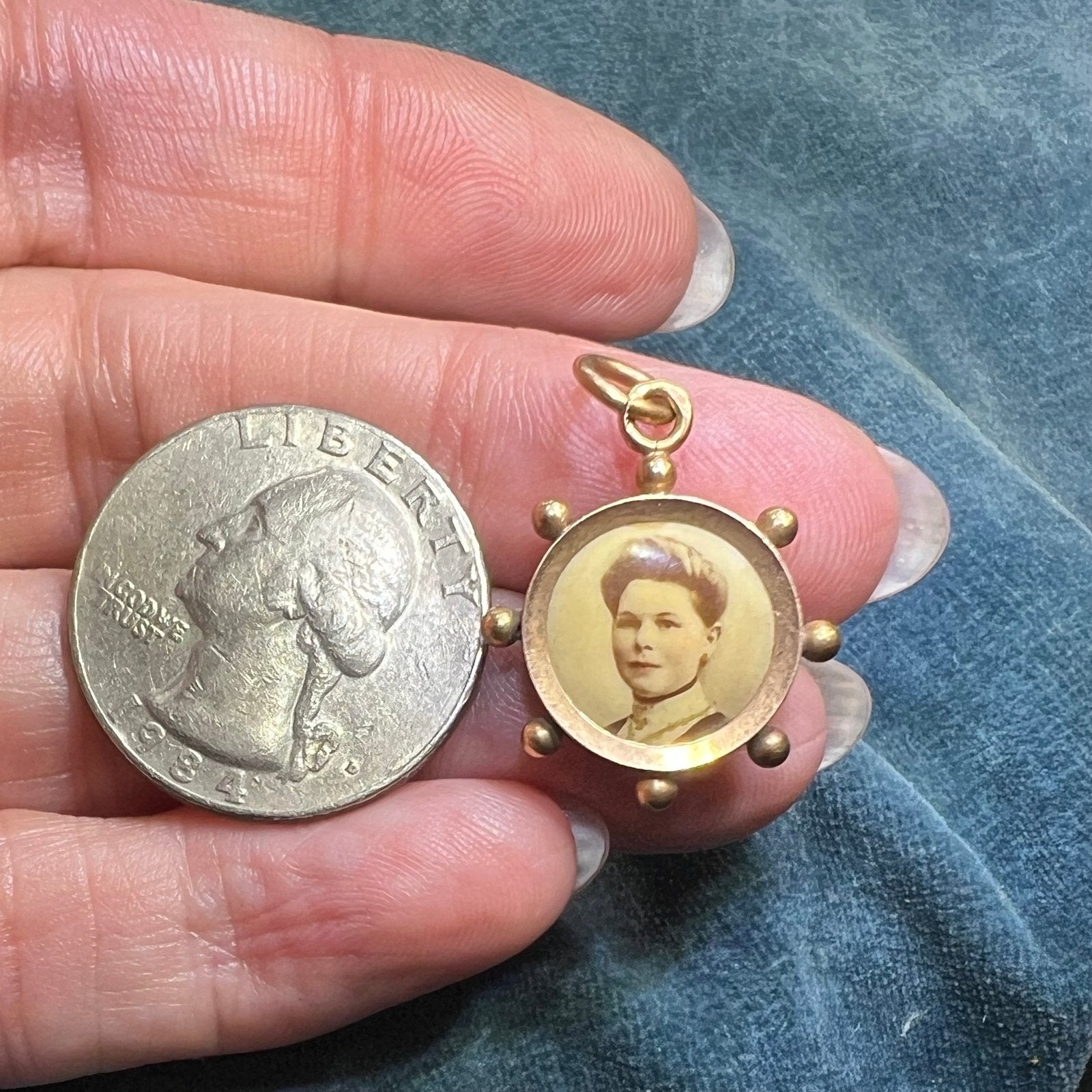 10K Gold Victorian Wife & Mother 2-Sided Portrait Pendant. Ship Wheel *Video*